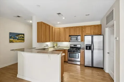 1124 Lake Street Oak Park IL 60301