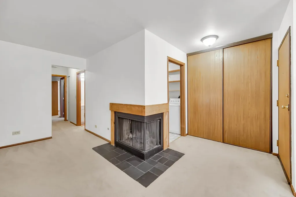 7000 Newport Drive Woodridge IL 60517