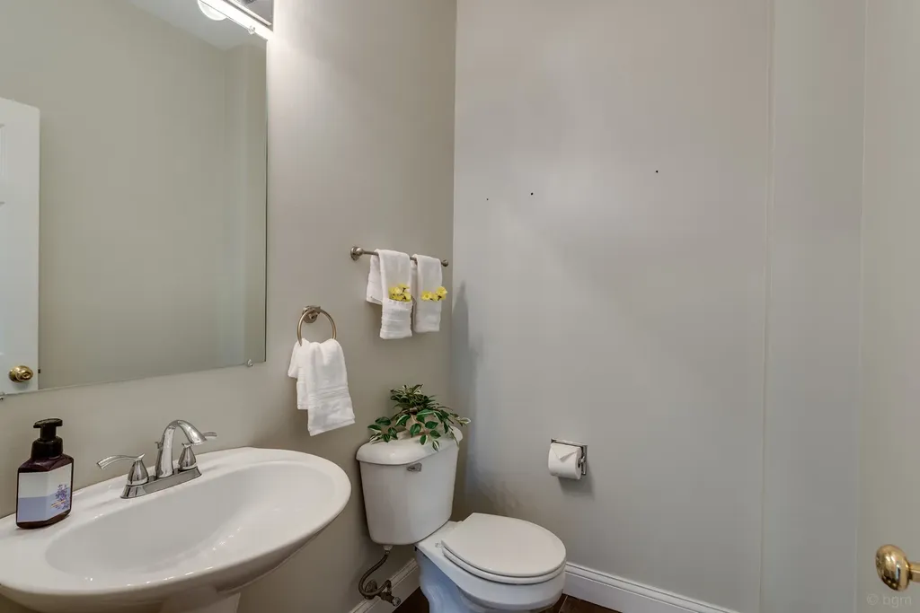 806 Woodewind Drive Naperville IL 60563