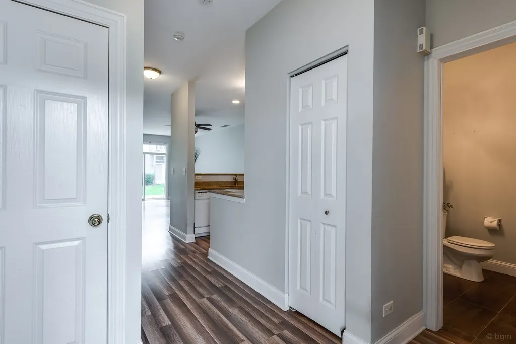806 Woodewind Drive Naperville IL 60563