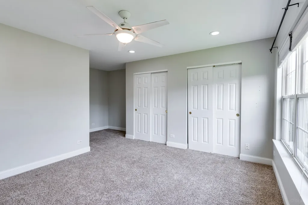 806 Woodewind Drive Naperville IL 60563