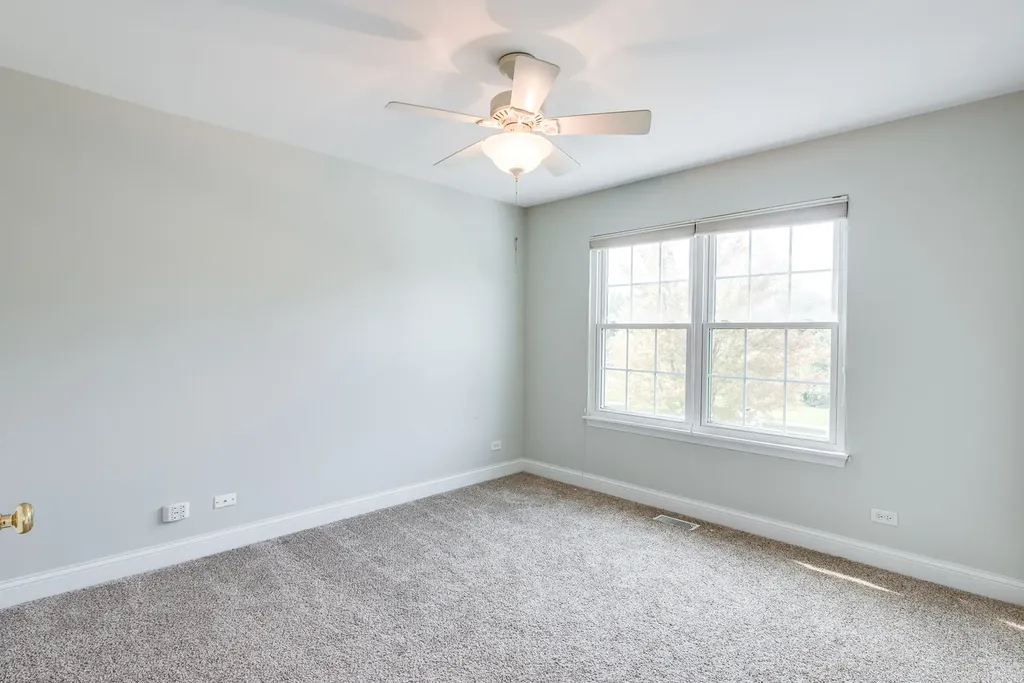806 Woodewind Drive Naperville IL 60563
