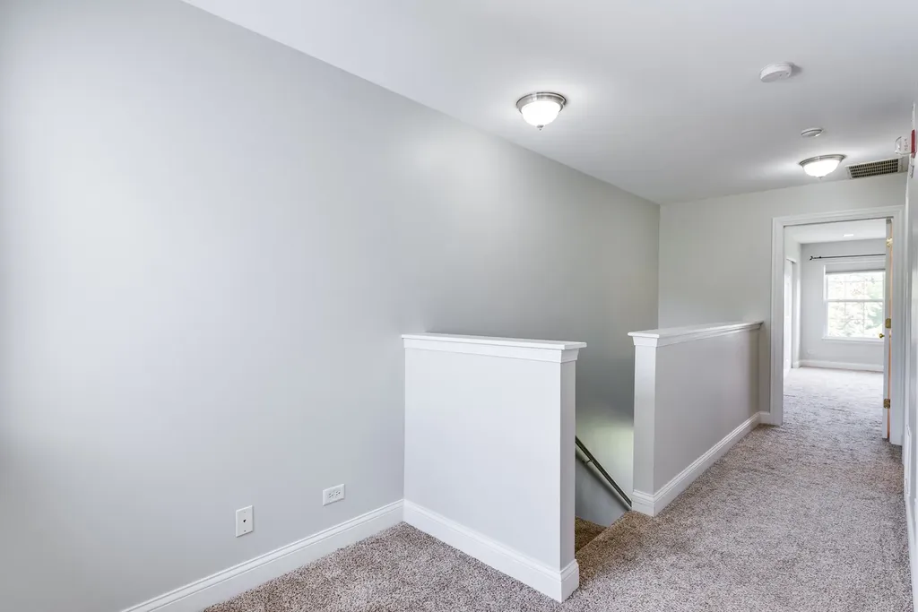 806 Woodewind Drive Naperville IL 60563