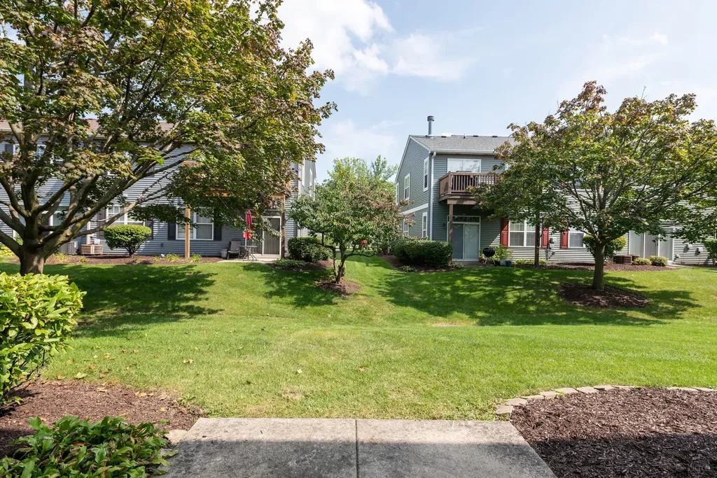 806 Woodewind Drive Naperville IL 60563