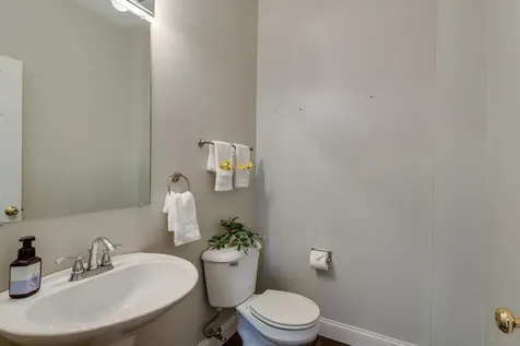 806 Woodewind Drive Naperville IL 60563