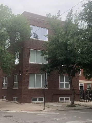 2202 West Race Avenue W Chicago IL 60612