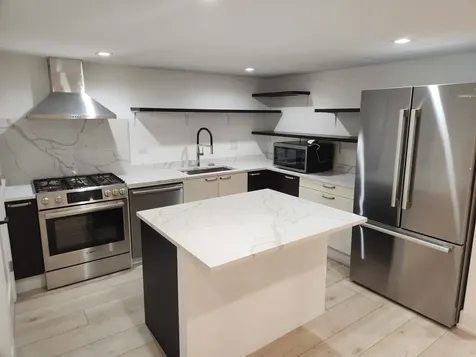 2202 West Race Avenue Chicago IL 60612