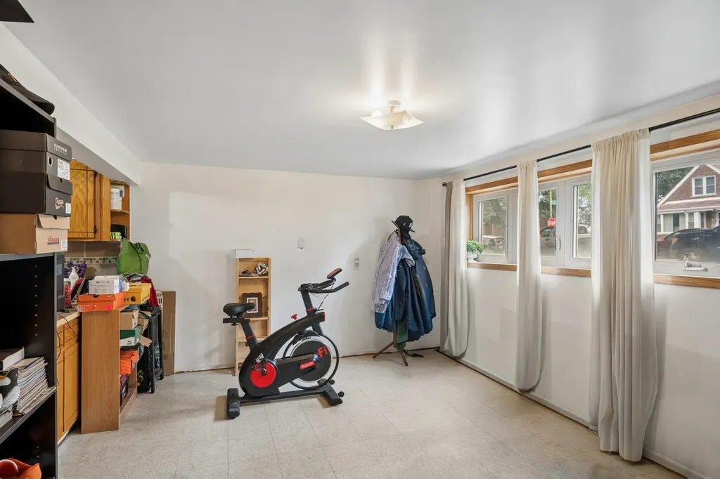 4906 South Kolin Avenue Chicago IL 60632