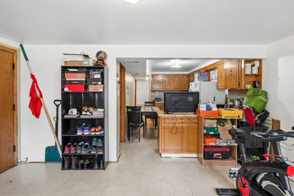 4906 South Kolin Avenue Chicago IL 60632