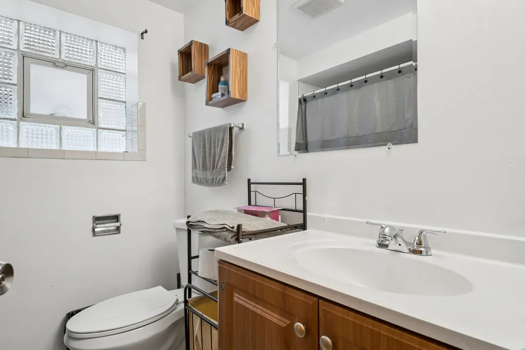 4906 South Kolin Avenue Chicago IL 60632