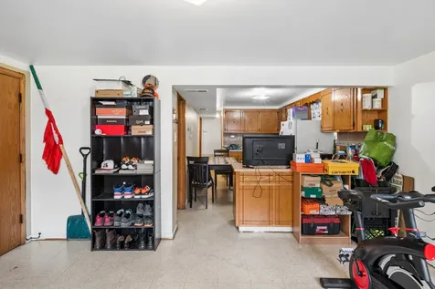 4906 South Kolin Avenue Chicago IL 60632