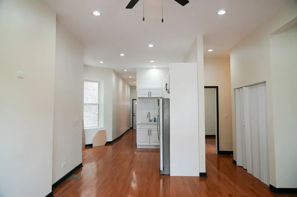 4419 West Gladys Avenue Chicago IL 60624