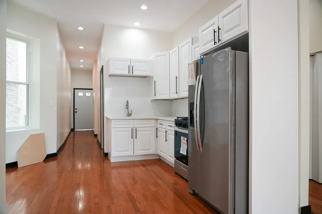 4419 West Gladys Avenue Chicago IL 60624