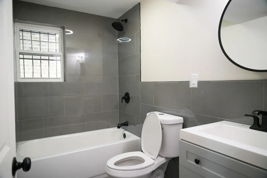 4419 West Gladys Avenue Chicago IL 60624
