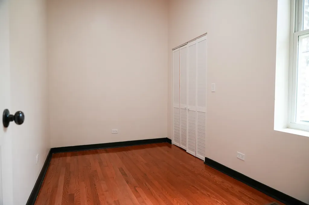 4419 West Gladys Avenue Chicago IL 60624