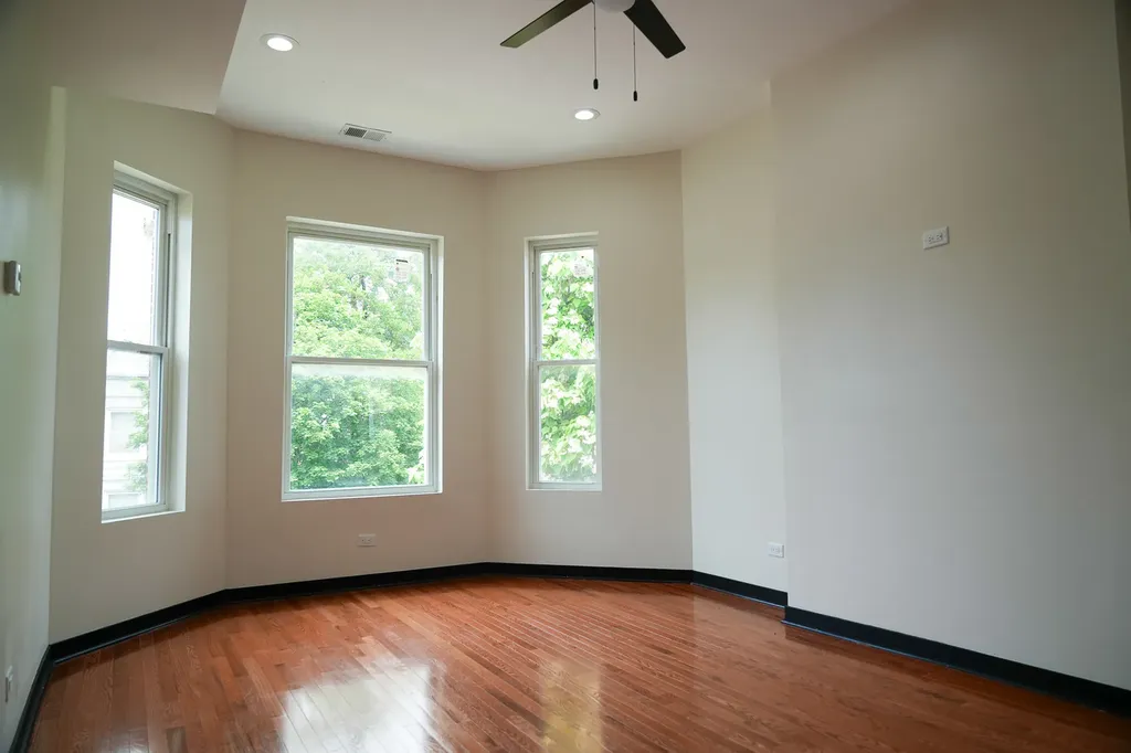 4419 West Gladys Avenue Chicago IL 60624