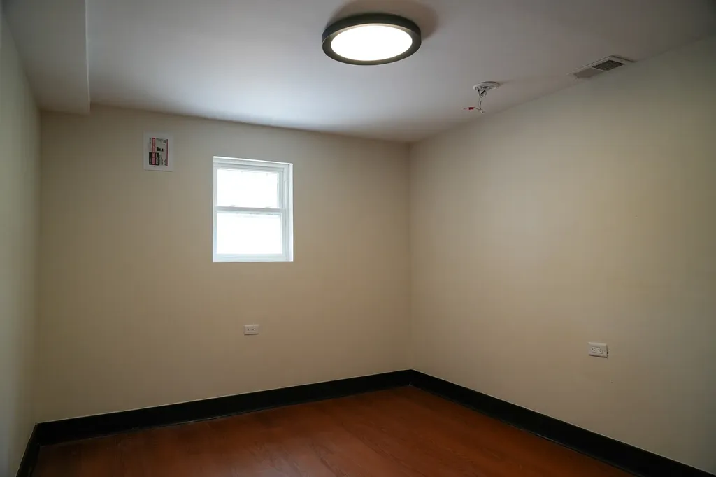 4419 West Gladys Avenue Chicago IL 60624