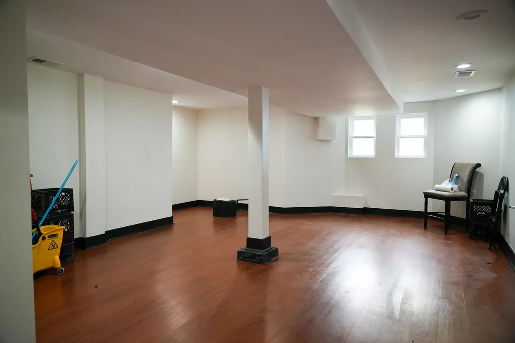 4419 West Gladys Avenue Chicago IL 60624