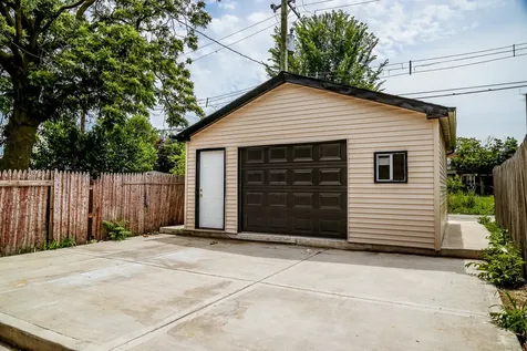 4419 West Gladys Avenue Chicago IL 60624