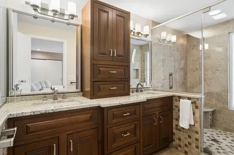 631 Thompson Boulevard Buffalo Grove IL 60089