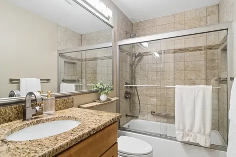 631 Thompson Boulevard Buffalo Grove IL 60089