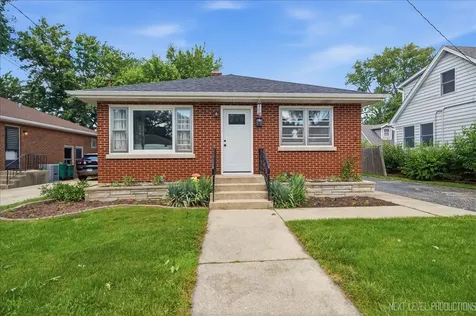 9 Ridge Road Lemont IL 60439