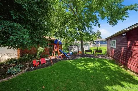 9 Ridge Road Lemont IL 60439