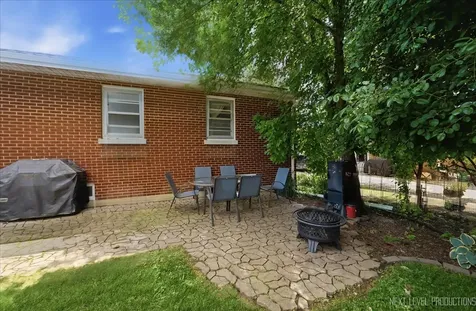 9 Ridge Road Lemont IL 60439