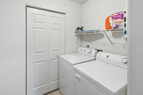 2408 Windward Boulevard Champaign IL 61821