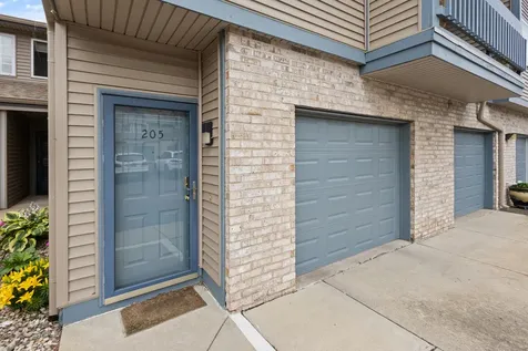 2408 Windward Boulevard Champaign IL 61821