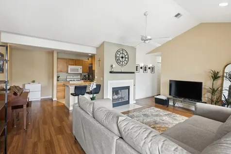 2408 Windward Boulevard Champaign IL 61821