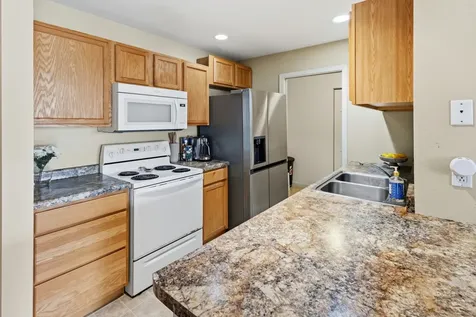 2408 Windward Boulevard Champaign IL 61821
