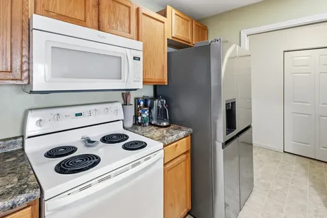 2408 Windward Boulevard Champaign IL 61821