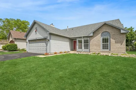 192 Heritage Trail Hainesville IL 60030