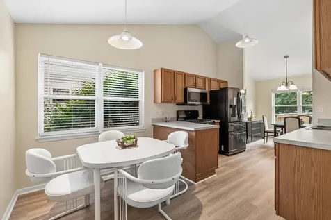 192 Heritage Trail Hainesville IL 60030