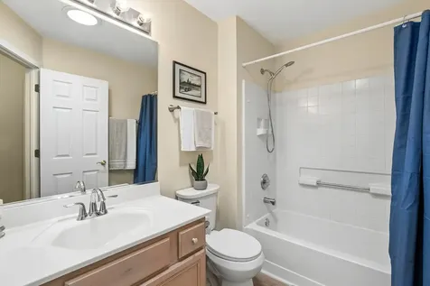 192 Heritage Trail Hainesville IL 60030