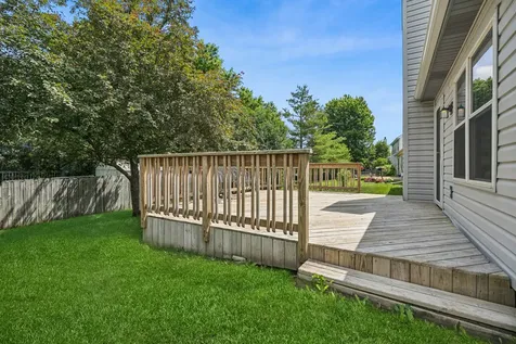 192 Heritage Trail Hainesville IL 60030