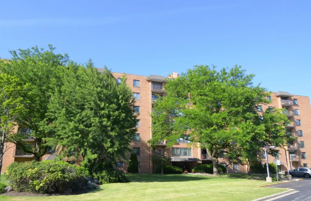 1747 West Crystal Lane Mount Prospect IL 60056