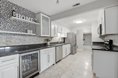 1747 West Crystal Lane Mount Prospect IL 60056