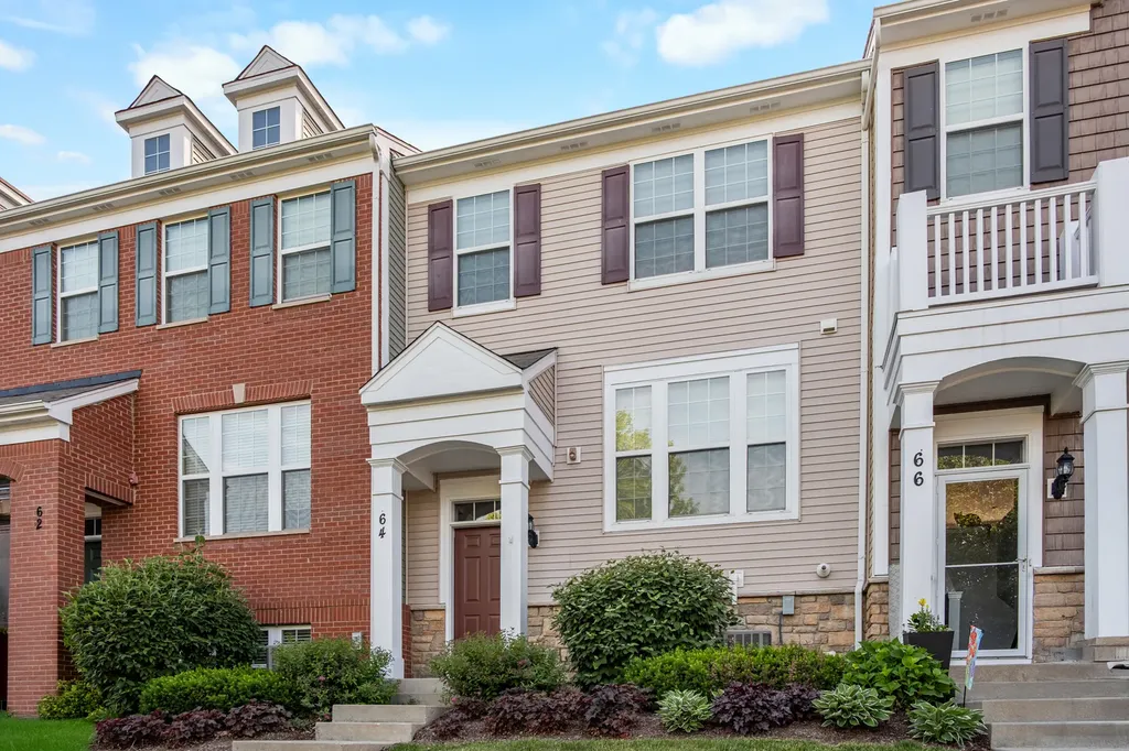 64 North Dryden Place Arlington Heights IL 60004