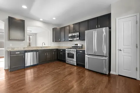 64 North Dryden Place Arlington Heights IL 60004