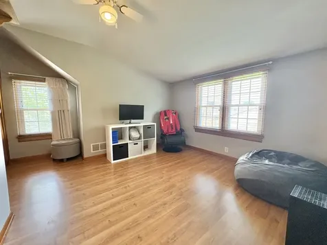 440 West 2nd Street Oglesby IL 61348
