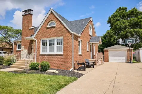 440 West 2nd Street Oglesby IL 61348