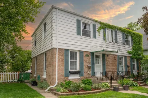 9019 Lincoln Avenue Brookfield IL 60513