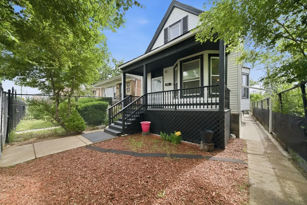 6245 South Damen Avenue Chicago IL 60636
