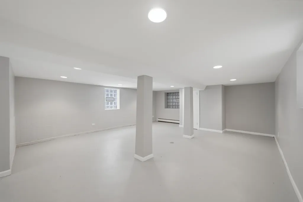 6245 South Damen Avenue Chicago IL 60636