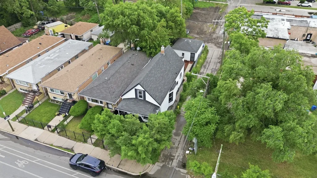 6245 South Damen Avenue Chicago IL 60636