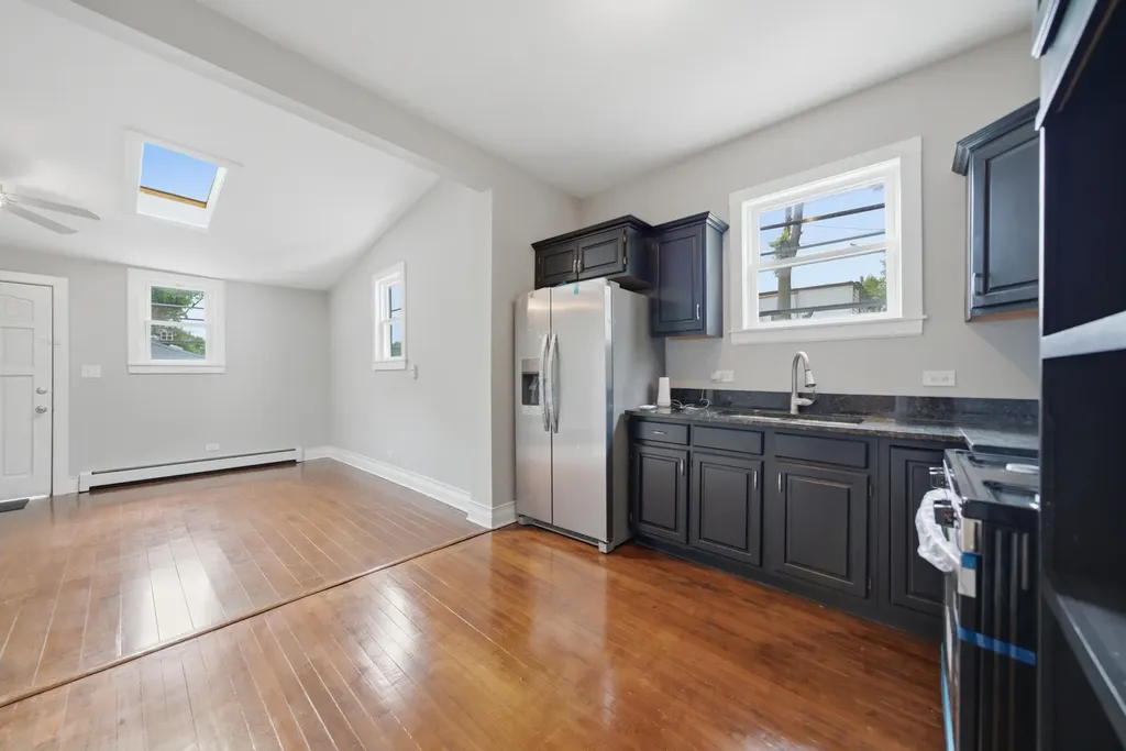 6245 South Damen Avenue Chicago IL 60636