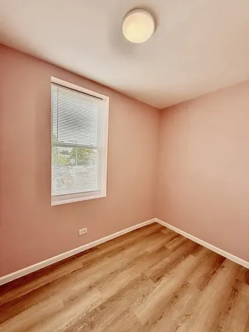 937 West 33rd Place Chicago IL 60608