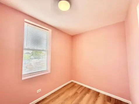 937 West 33rd Place Chicago IL 60608